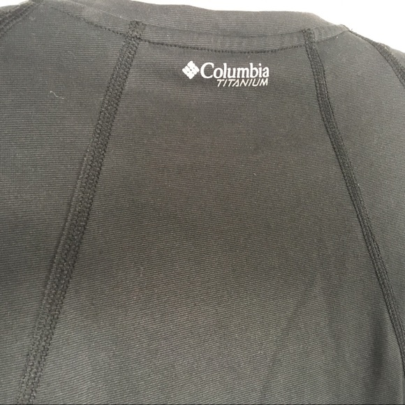 Columbia Titanium Omni-Shade Tee M EUC - Picture 4 of 10
